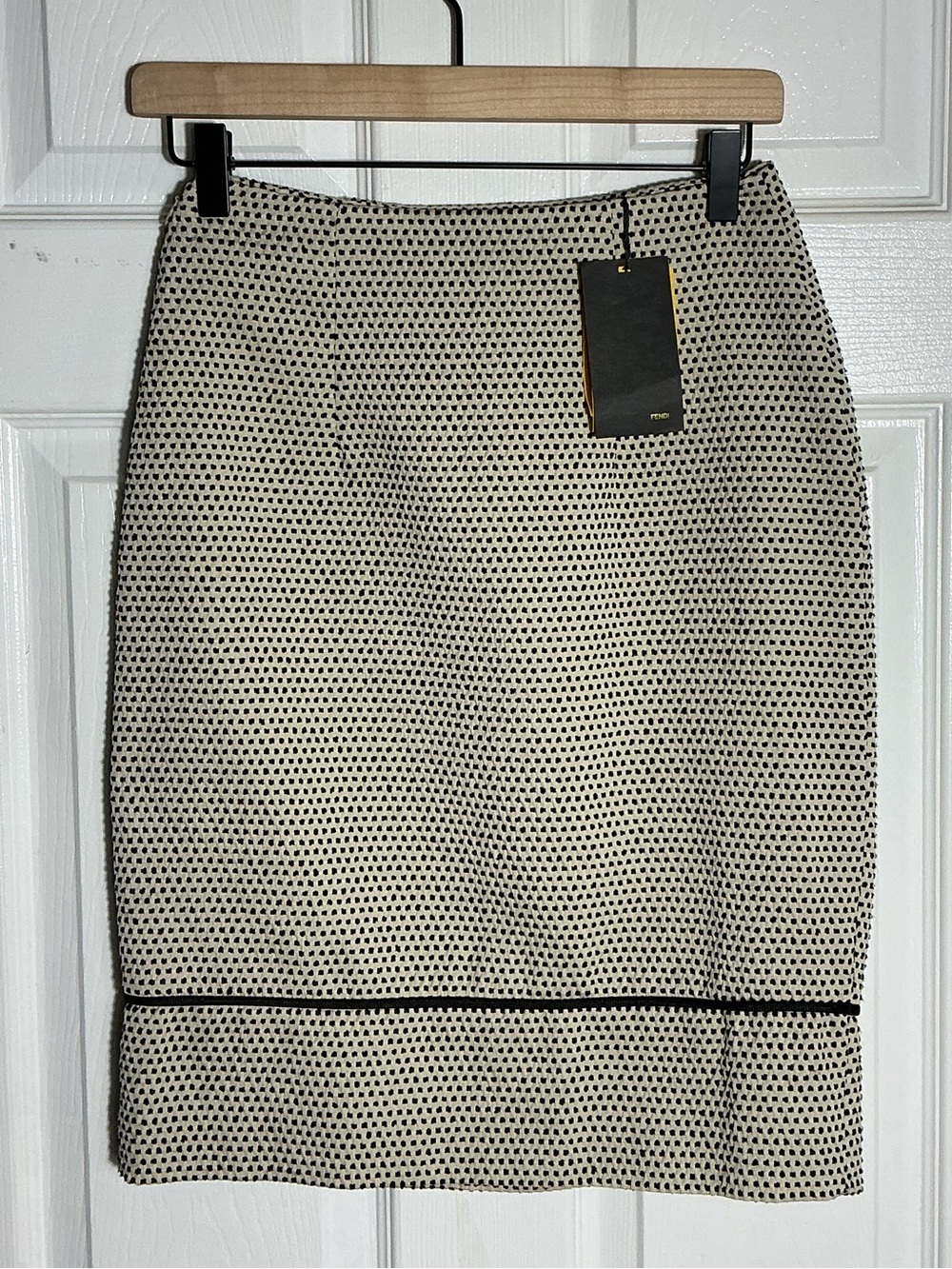 FENDI Textured Dot Pencil Skirt Silk Lined Ecru Black IT 40 NWT